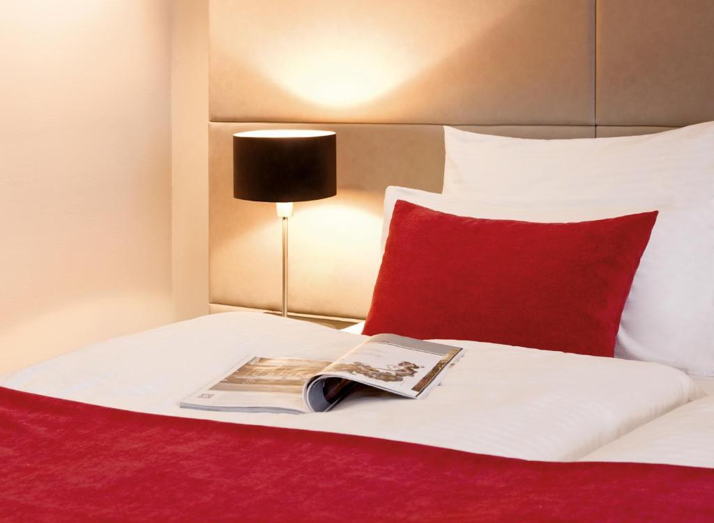 Marc (adults Only) 4*